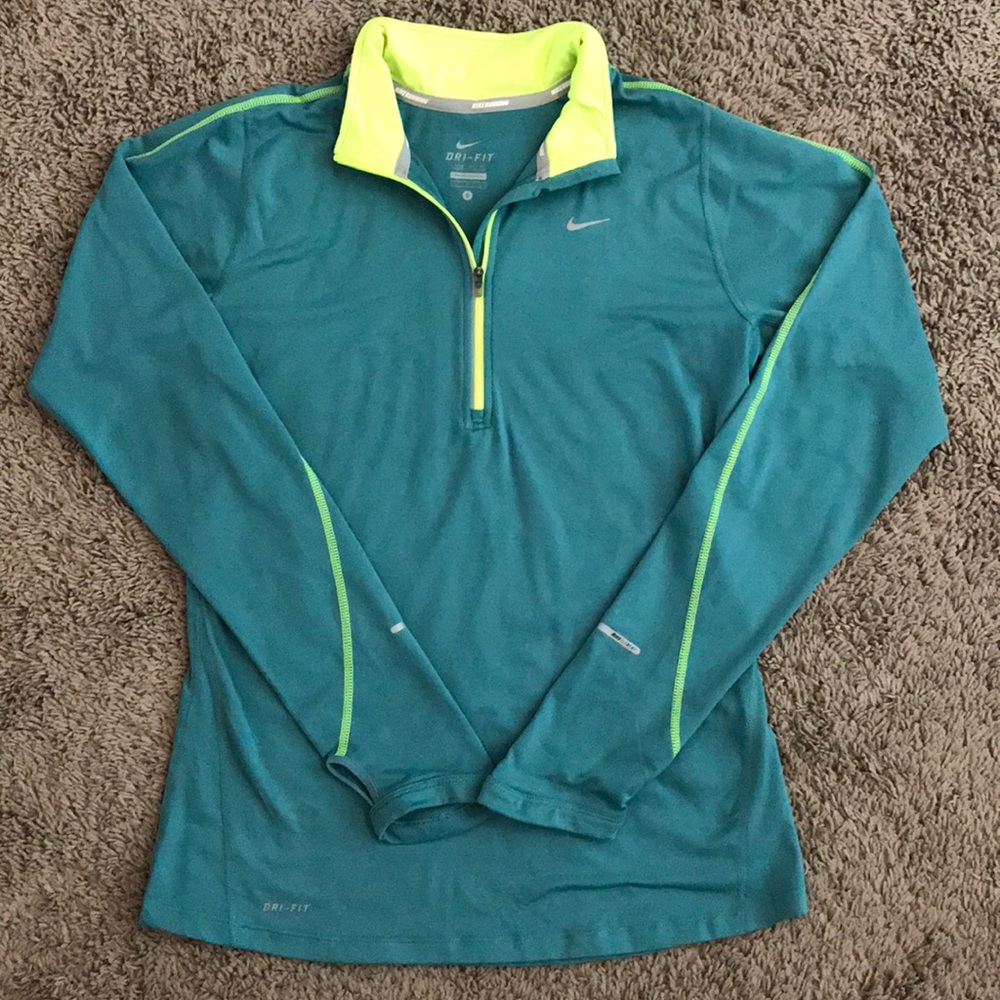 Nike Element Dri-Fit Top